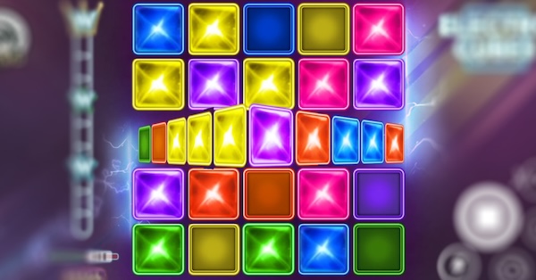 Cube Nudge feature in Electro Cubes Slot game
